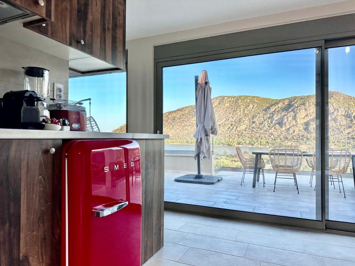 Topos Luxury Stay Heraion Lutráki Kültér fotó